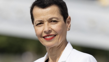 valerie-brusseau.thumb.thumb.jpg